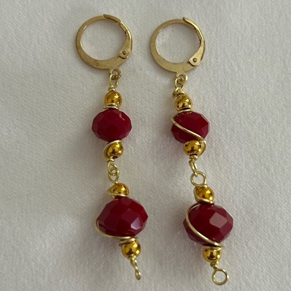 Red beautiful crystal wired Beaded handmade Earrings. New - Picture 1 of 6